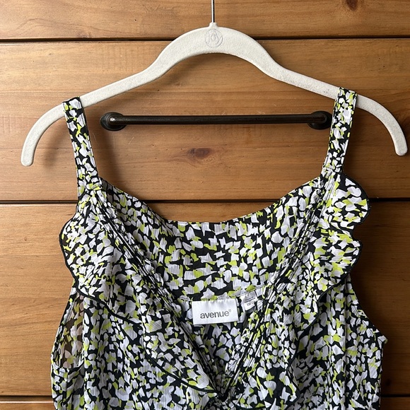 NWOT! Avenue Print Camisole Ruffle Tank / 18/20 - Picture 9 of 16